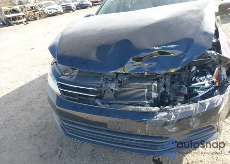 2017 Volkswagen Jetta 1.4T Se from USA, damaged, VIN 3VWDB7AJ7HM388815